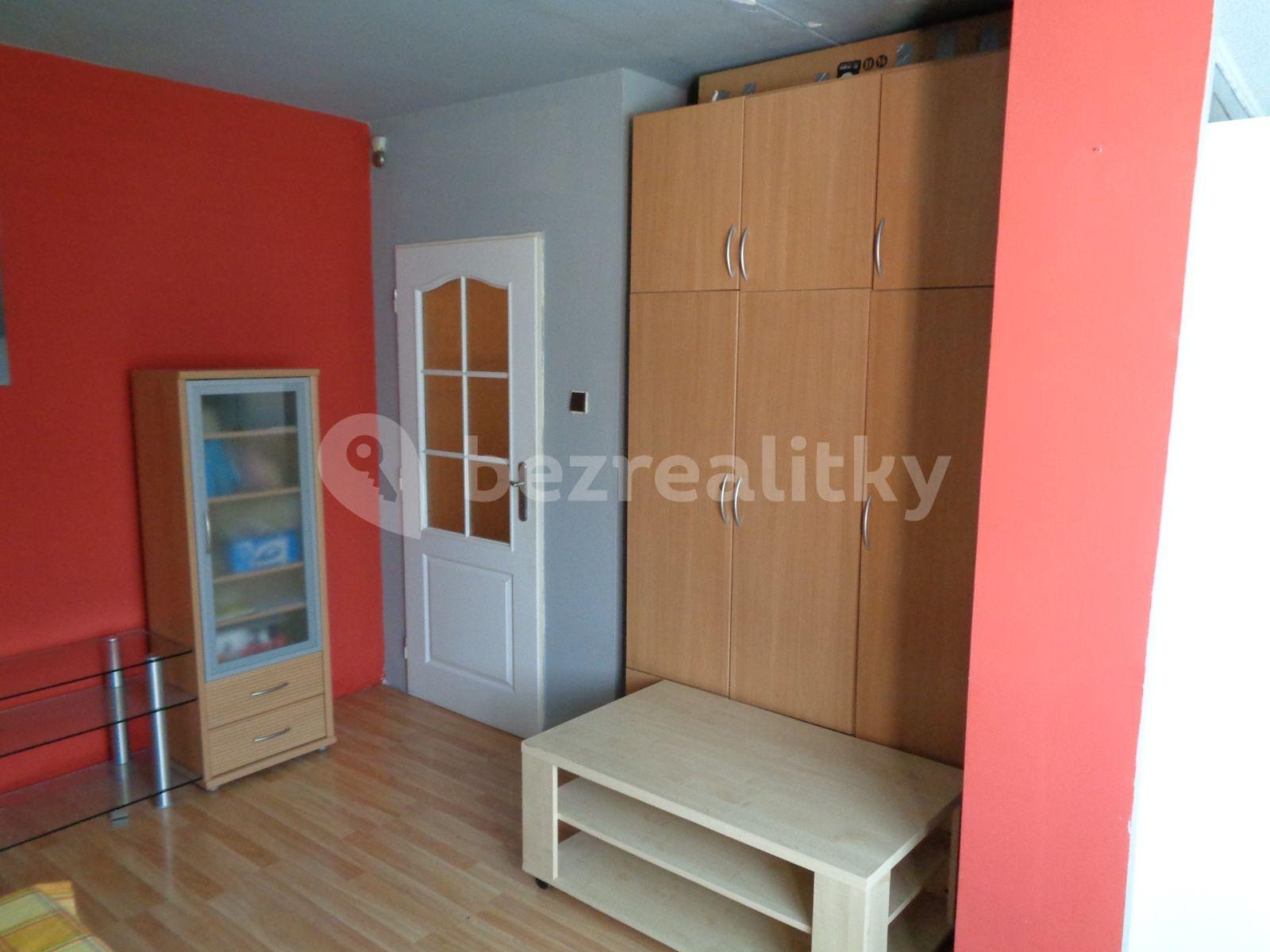 Prenájom bytu 1-izbový 27 m², Moskevská, Most, Ústecký kraj