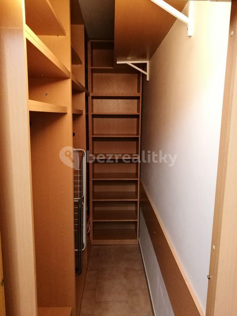 Prenájom bytu 3-izbový 72 m², Cyprichova, Praha, Praha