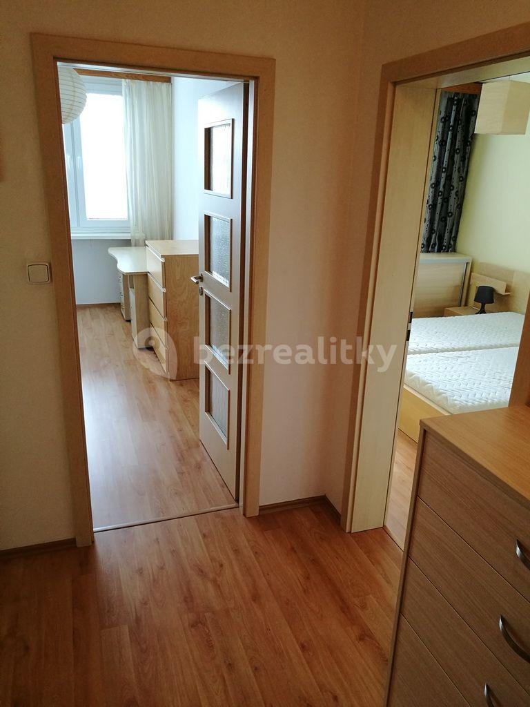 Prenájom bytu 3-izbový 72 m², Cyprichova, Praha, Praha