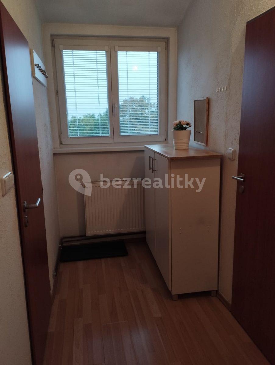 Prenájom bytu 2-izbový 36 m², Na Okraji, Praha, Praha