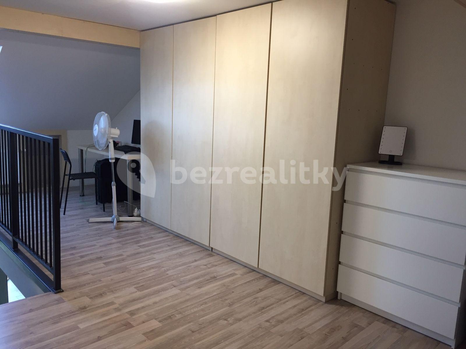 Prenájom bytu 2-izbový 100 m², Karlova, Brno, Jihomoravský kraj