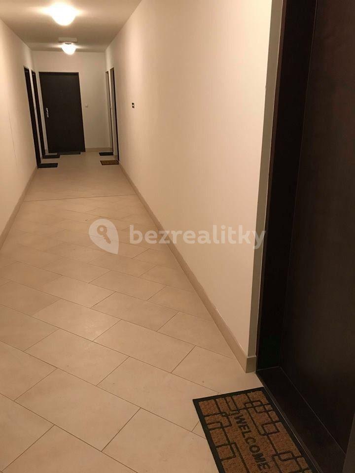 Prenájom bytu 2-izbový 56 m², Modenská, Praha, Praha