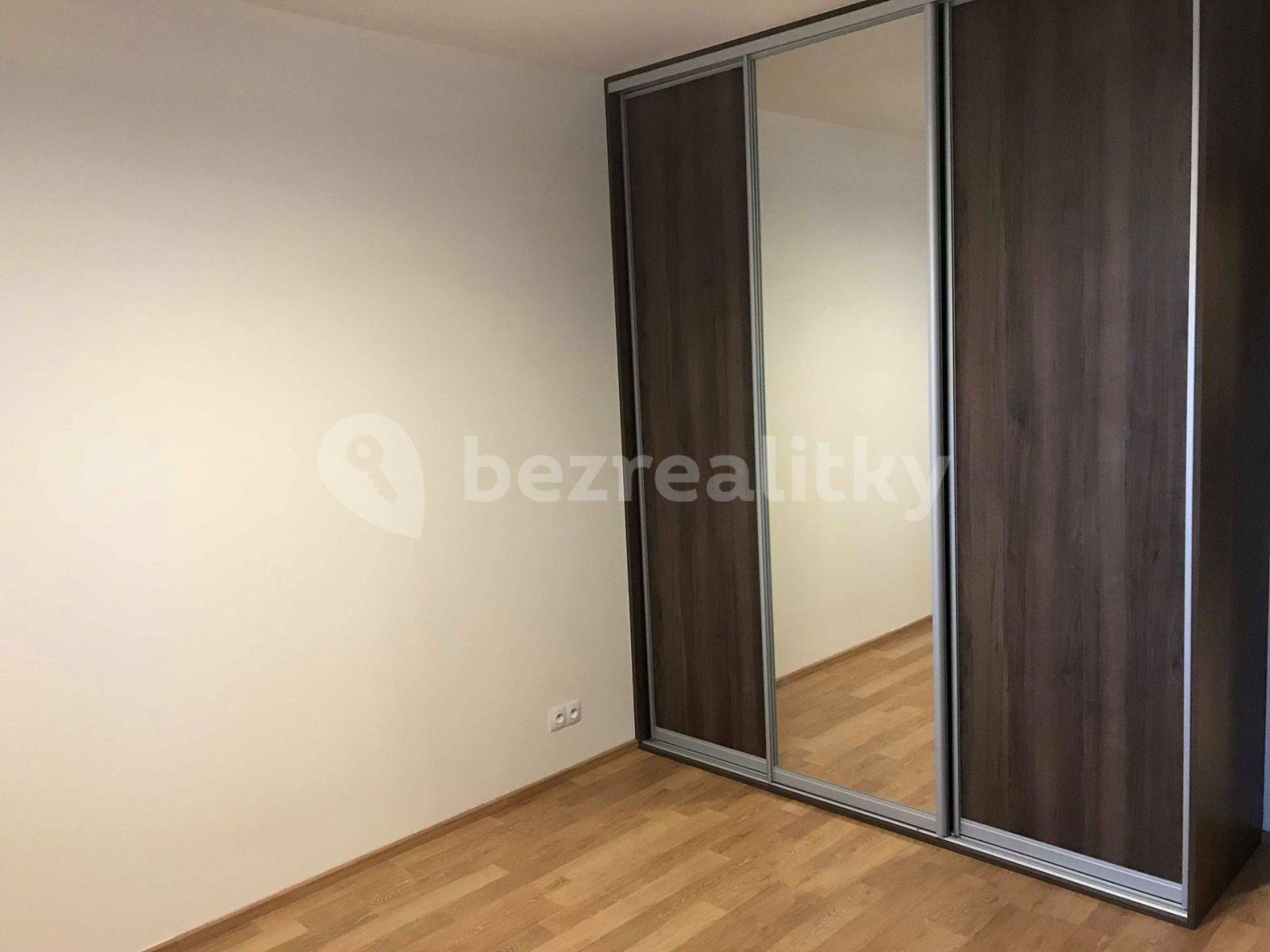 Prenájom bytu 2-izbový 56 m², Modenská, Praha, Praha