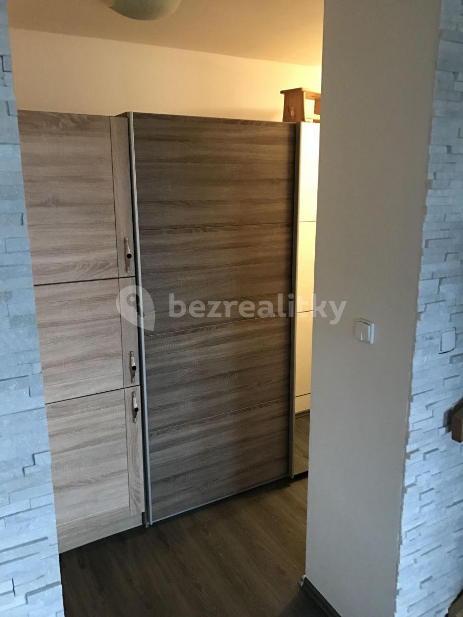 Prenájom bytu 3-izbový 85 m², Drahobejlova, Praha, Praha