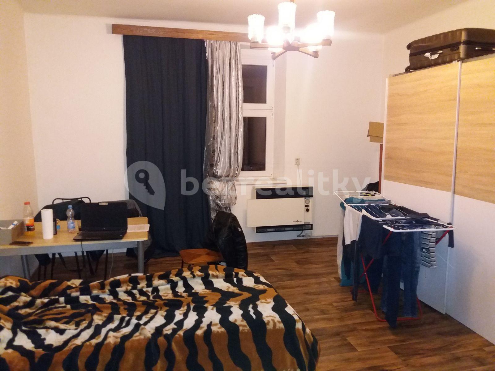 Prenájom bytu 1-izbový 36 m², Na Žertvách, Praha, Praha