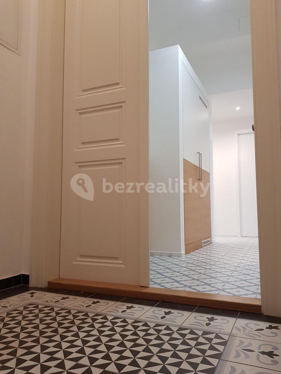 Prenájom bytu 2-izbový 47 m², Pobřežní, Praha, Praha