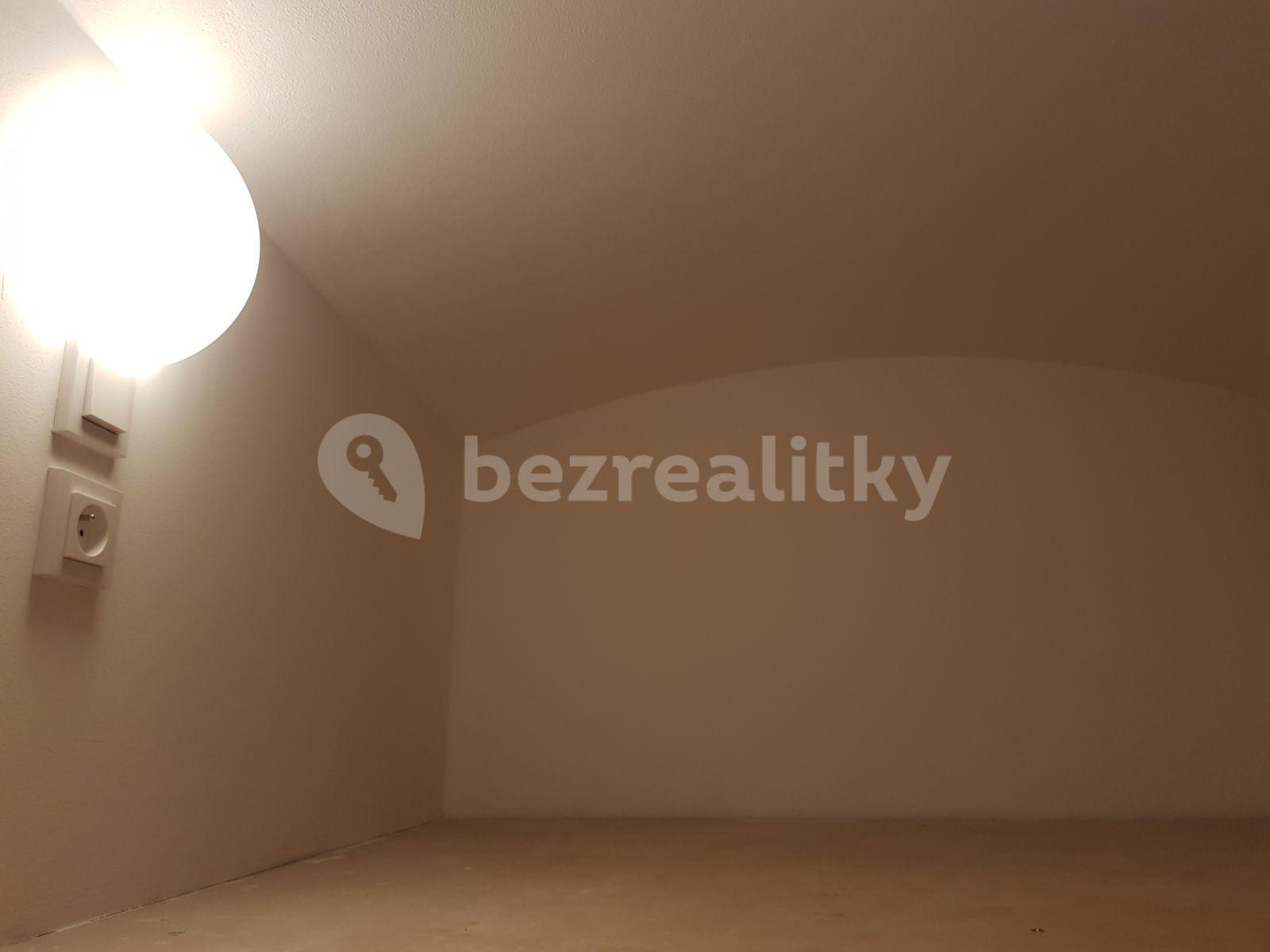 Prenájom bytu 2-izbový 47 m², Pobřežní, Praha, Praha