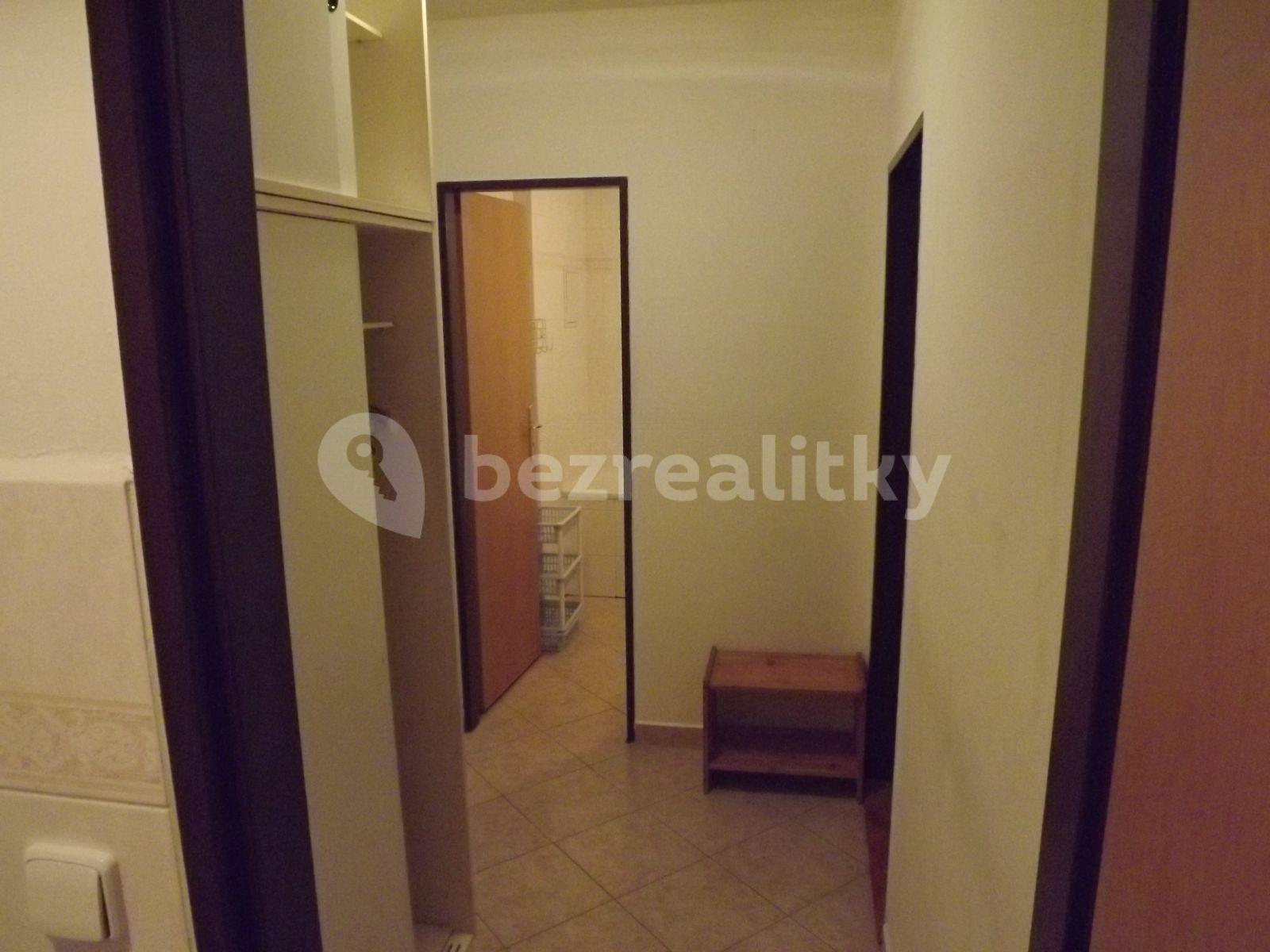 Prenájom bytu 1-izbový 33 m², Houdova, Praha, Praha