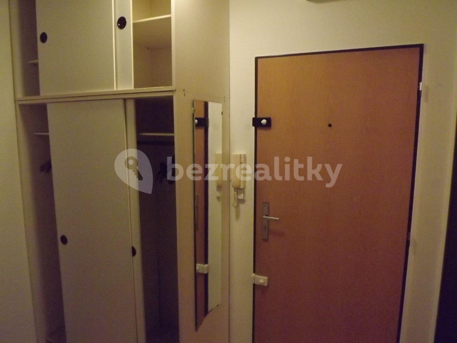 Prenájom bytu 1-izbový 33 m², Houdova, Praha, Praha