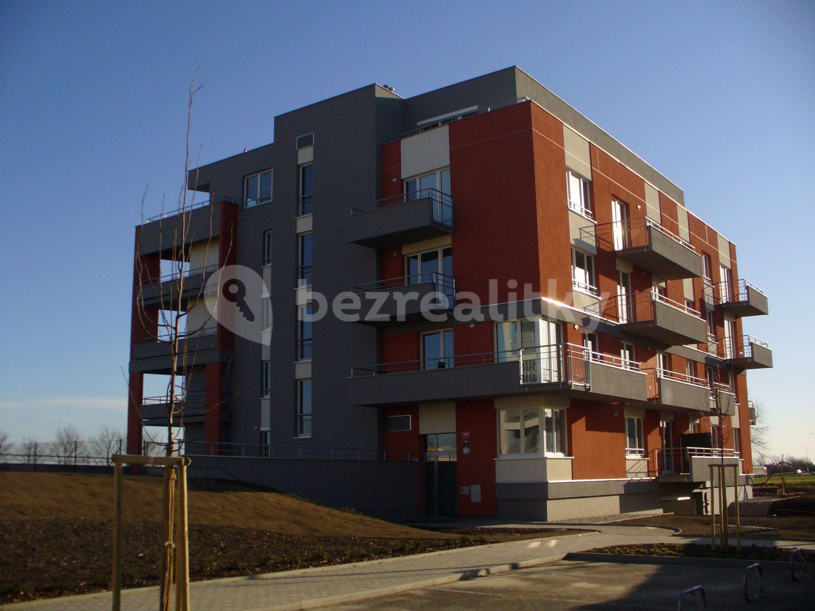 Prenájom bytu 2-izbový 57 m², Sazovická, Praha, Praha