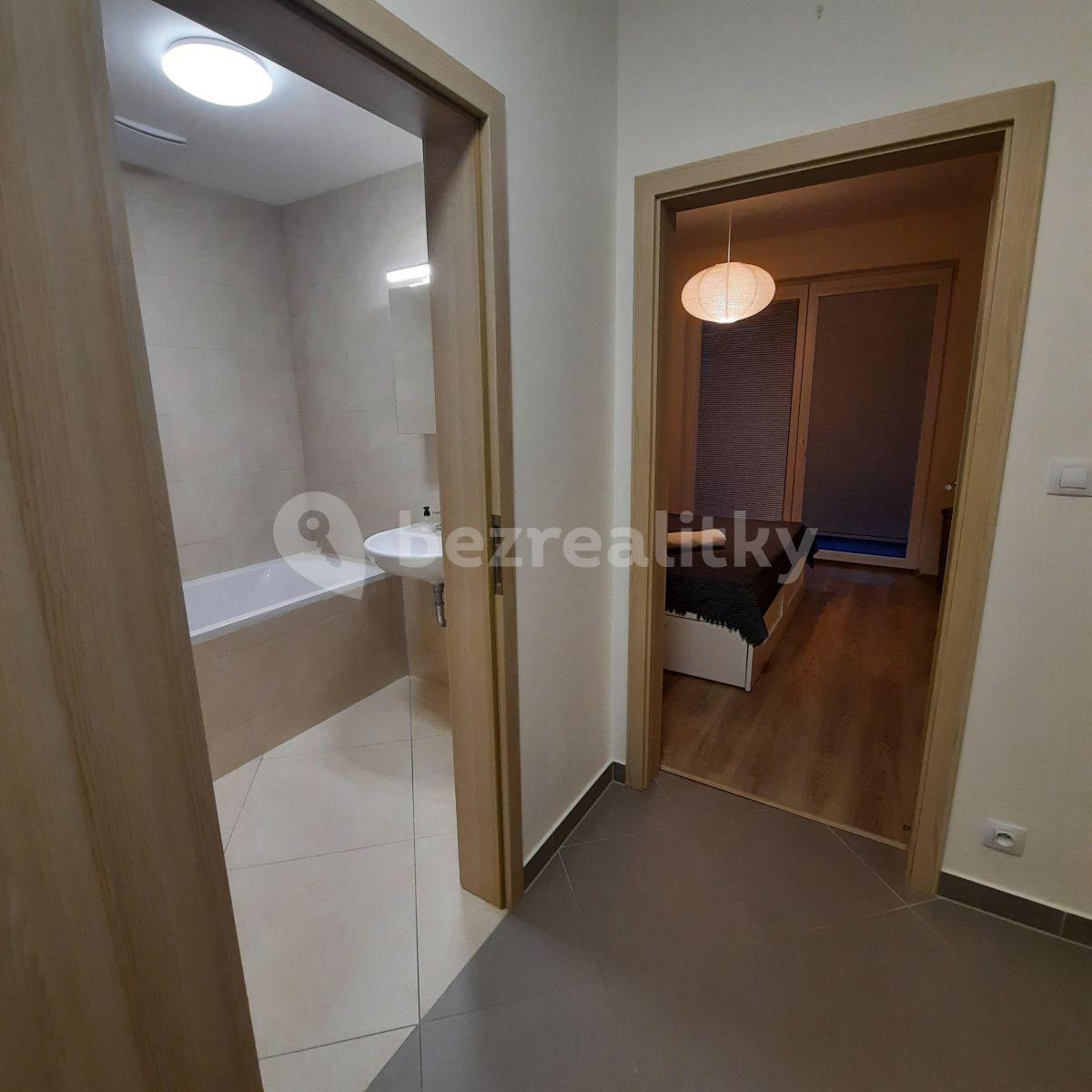 Prenájom bytu 2-izbový 57 m², Sazovická, Praha, Praha