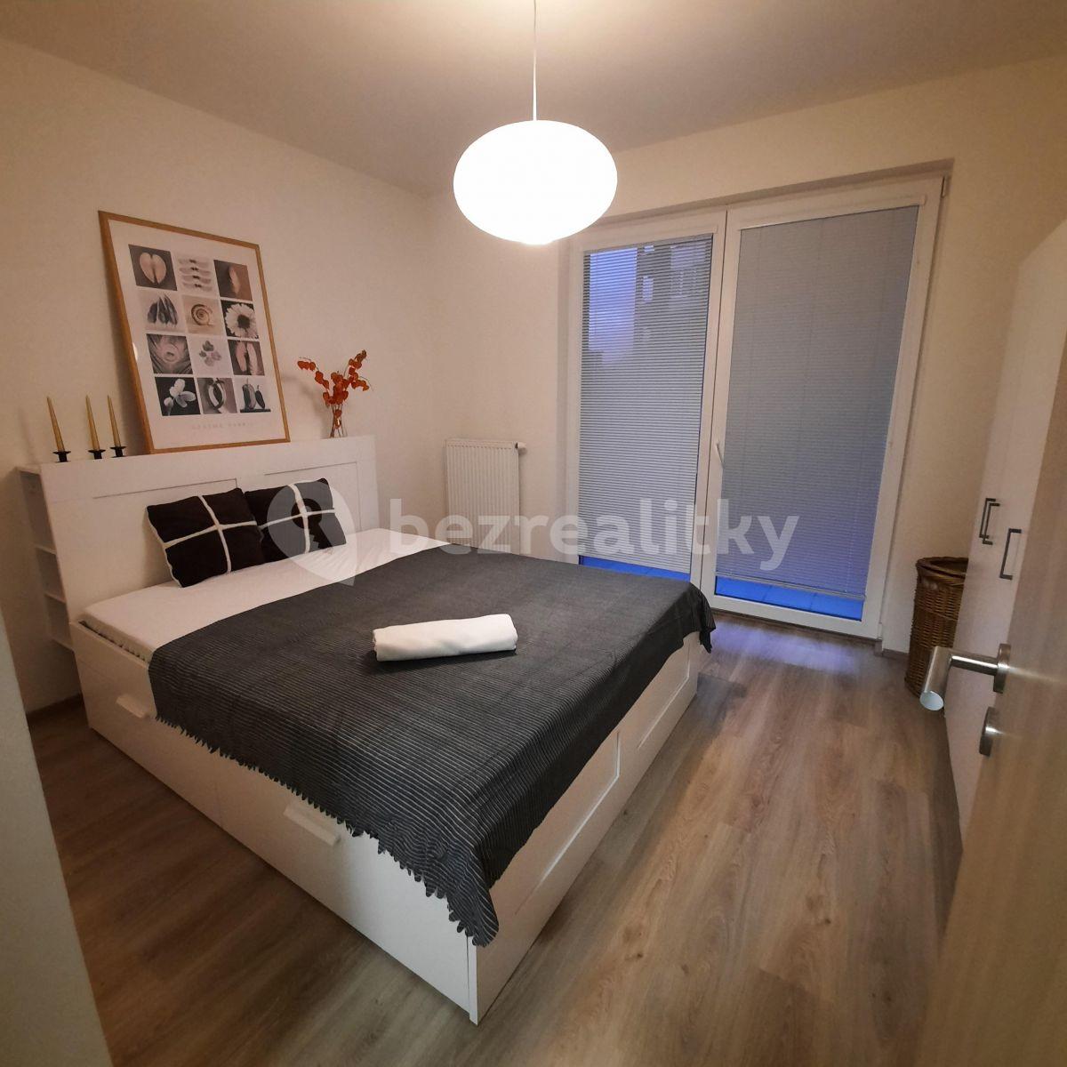 Prenájom bytu 2-izbový 57 m², Sazovická, Praha, Praha