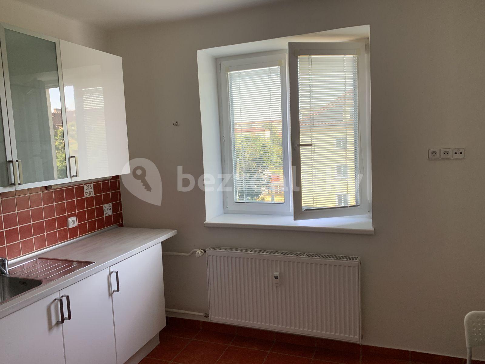 Prenájom bytu 2-izbový 57 m², U Kombinátu, Praha, Praha