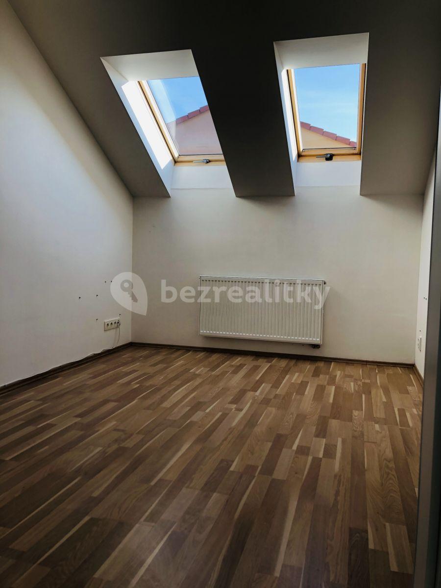 Prenájom domu 110 m², pozemek 190 m², Před Obcí, Nová Ves, Středočeský kraj