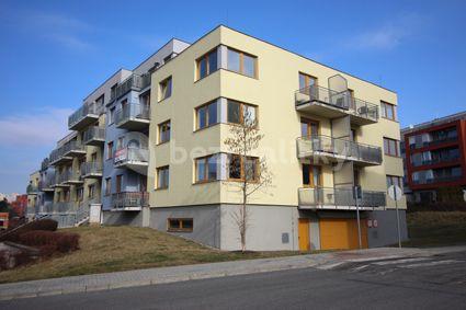 Prenájom bytu 1-izbový 43 m², Přeučilova, Praha, Praha