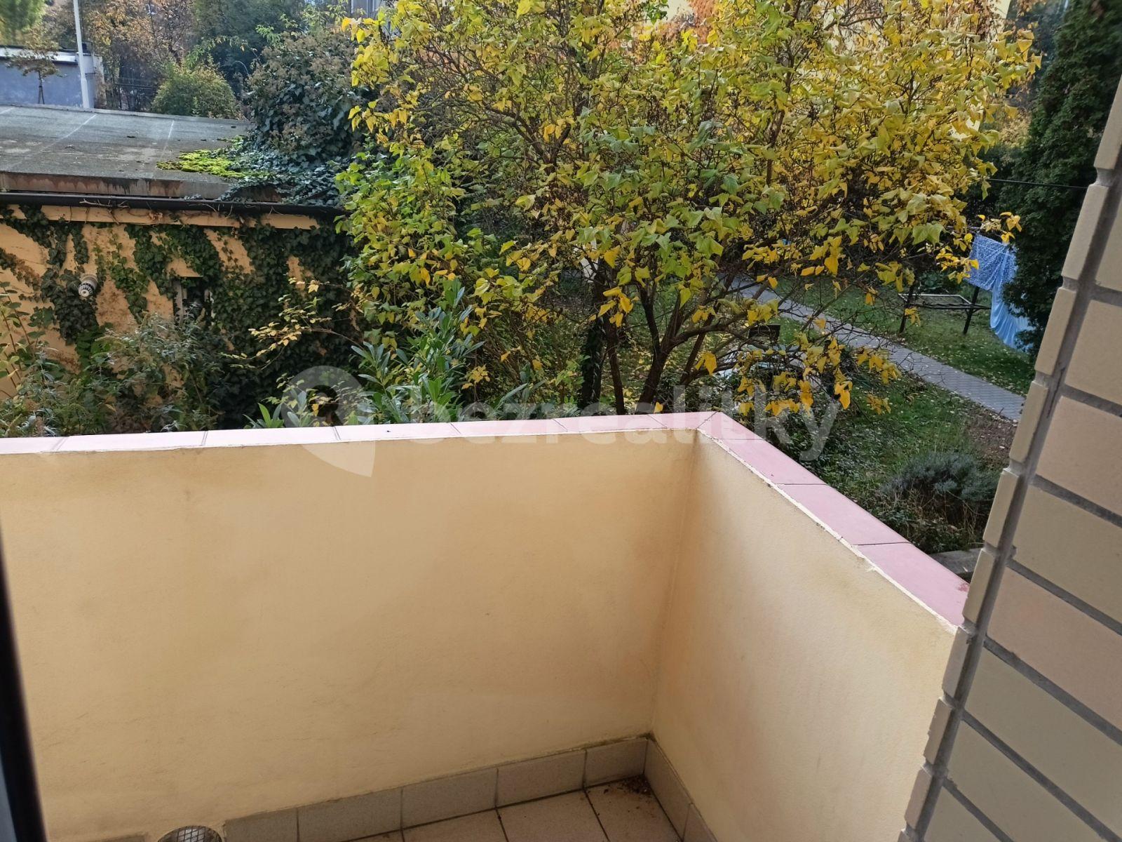 Prenájom bytu 2-izbový 47 m², Spolupráce, Praha, Praha