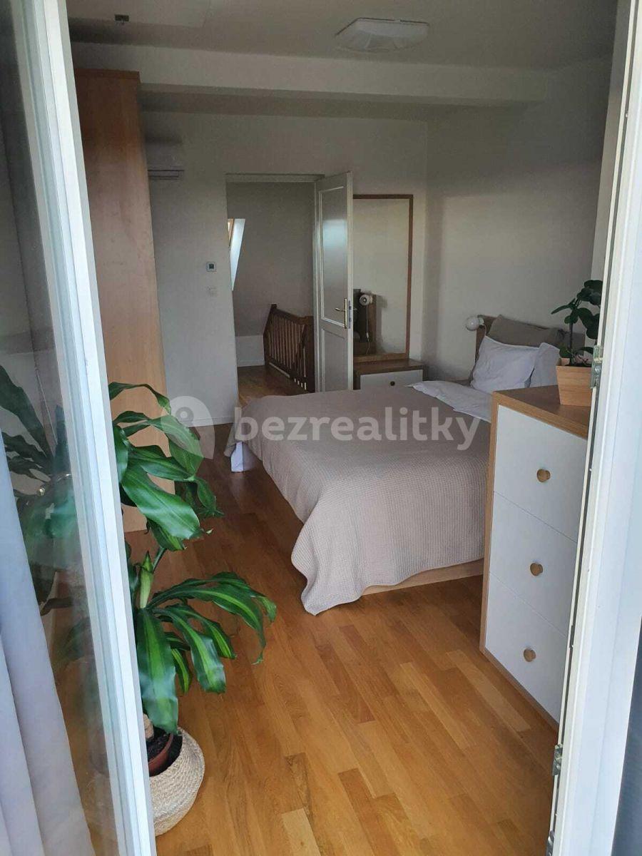 Prenájom bytu 2-izbový 50 m², Slavíkova, Praha, Praha