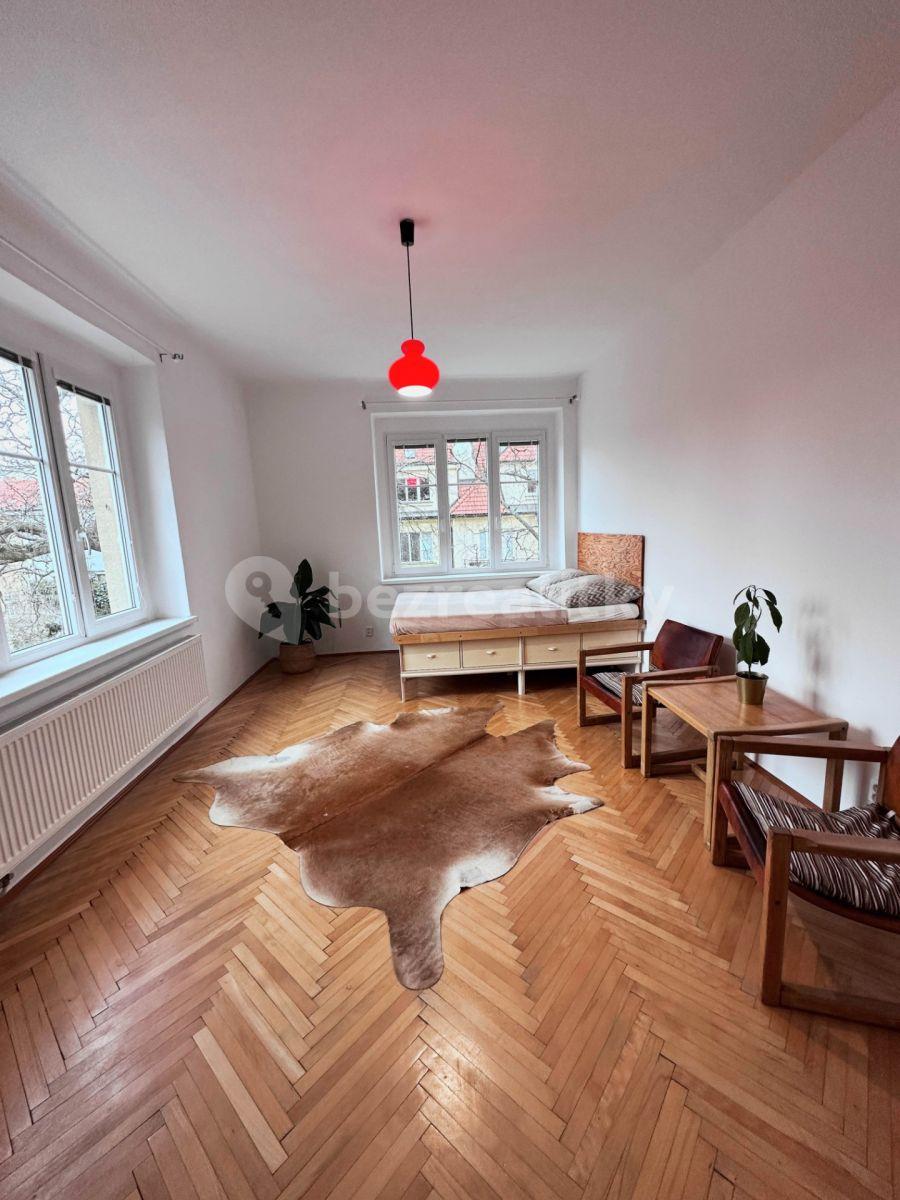 Prenájom bytu 1-izbový 46 m², Polní, Praha, Praha