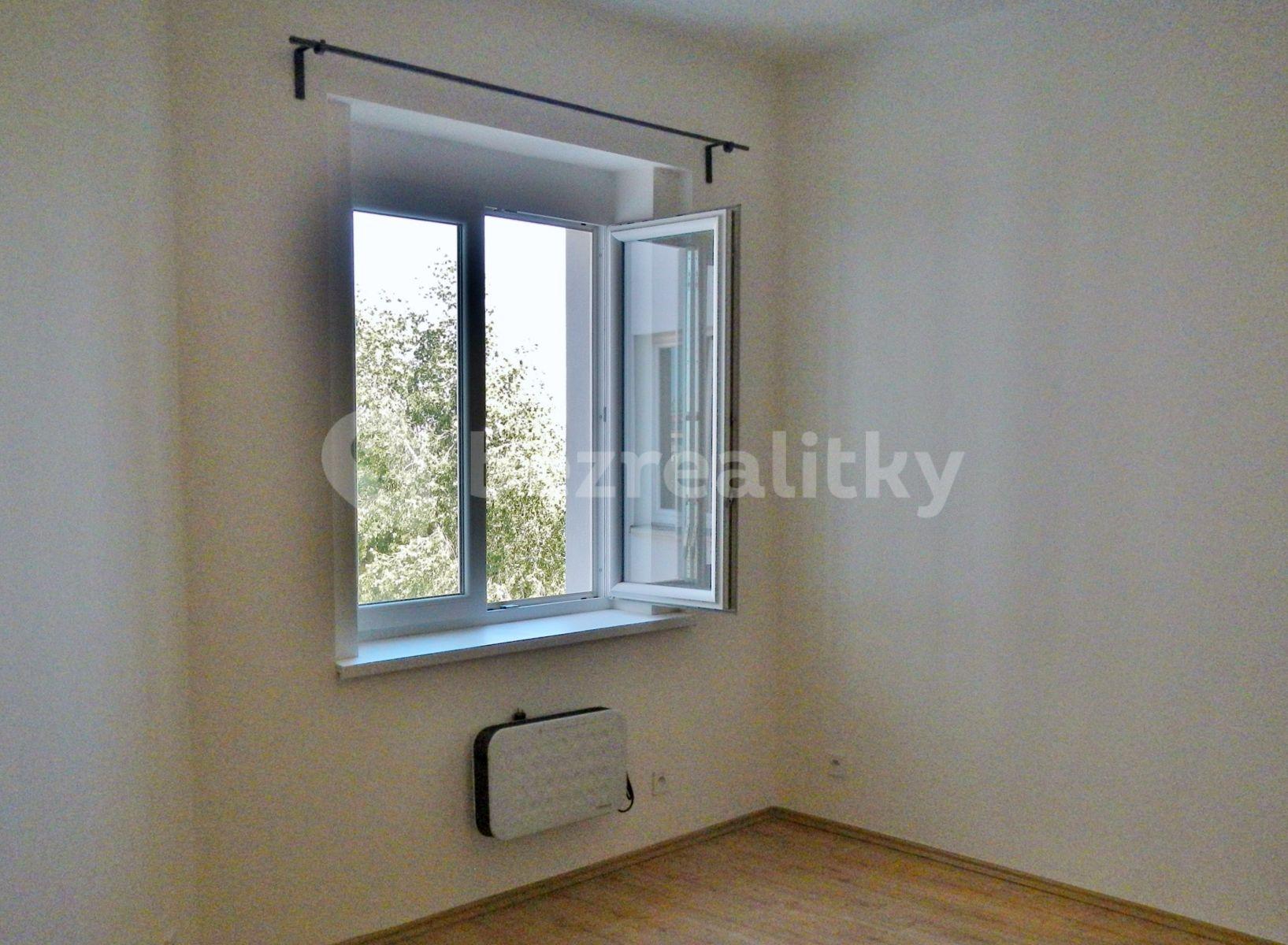 Prenájom bytu 1-izbový 30 m², U Plynárny, Praha, Praha