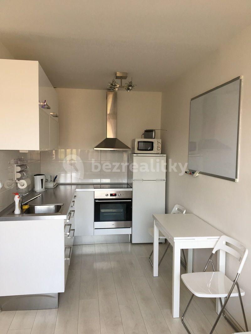 Prenájom bytu 2-izbový 41 m², Kostřínská, Praha, Praha