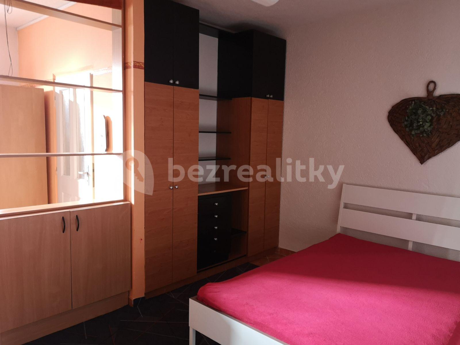 Prenájom bytu 1-izbový 35 m², Samota, Olomouc, Olomoucký kraj