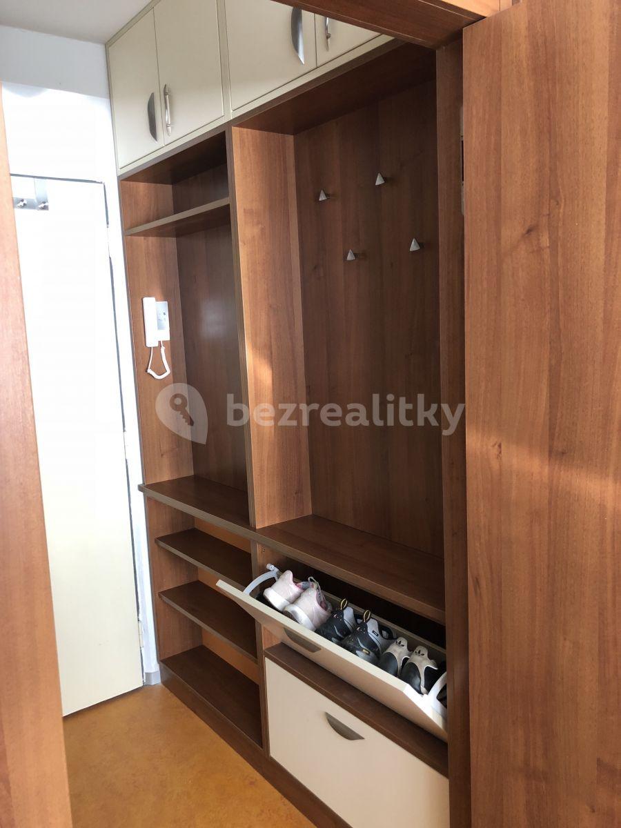 Prenájom bytu 1-izbový 37 m², Horolezecká, Praha, Praha