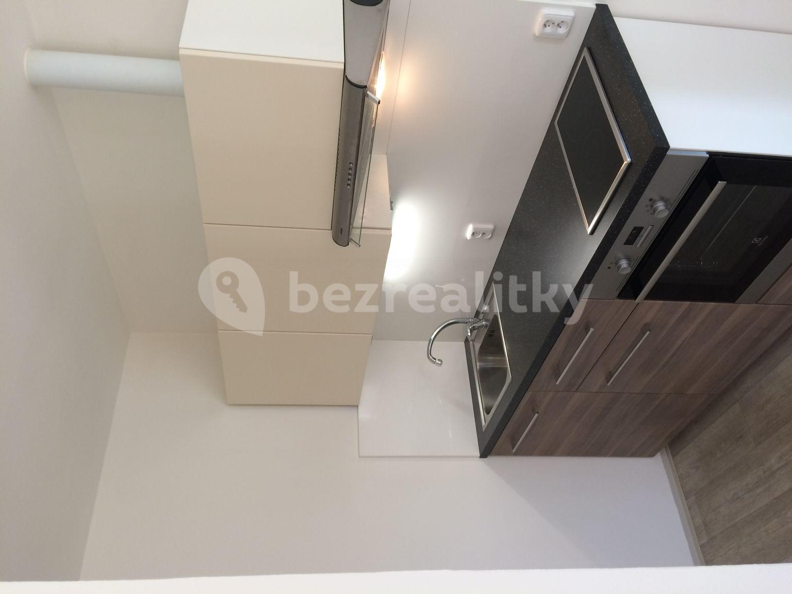 Prenájom bytu 2-izbový 46 m², Hlavní, Žehušice, Středočeský kraj