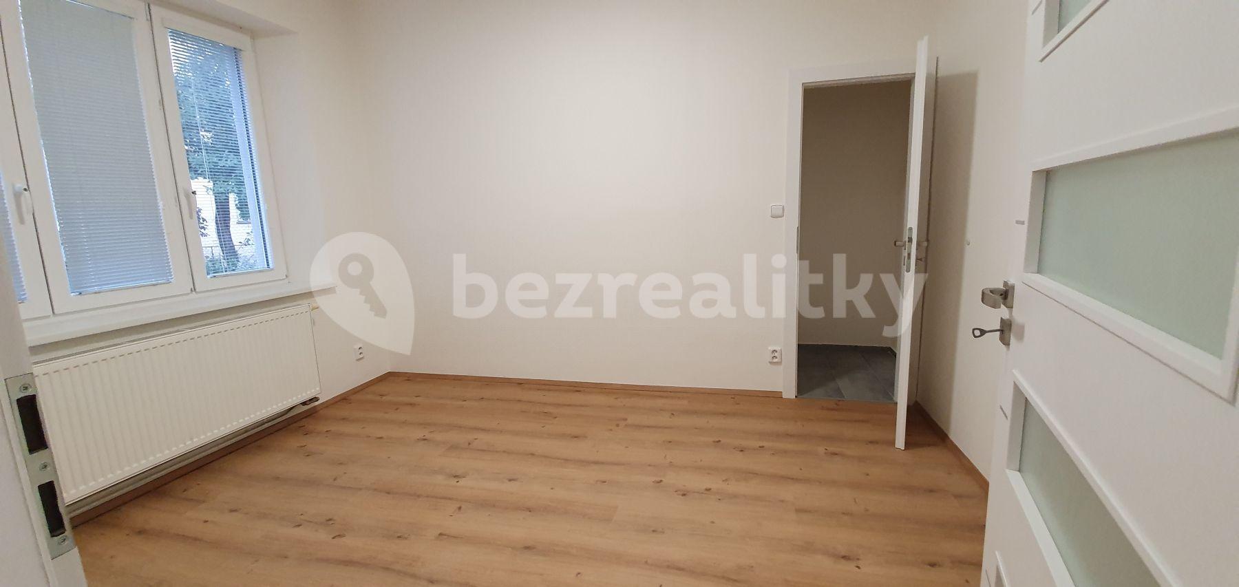 Prenájom bytu 2-izbový 46 m², Uzavřená, Praha, Praha