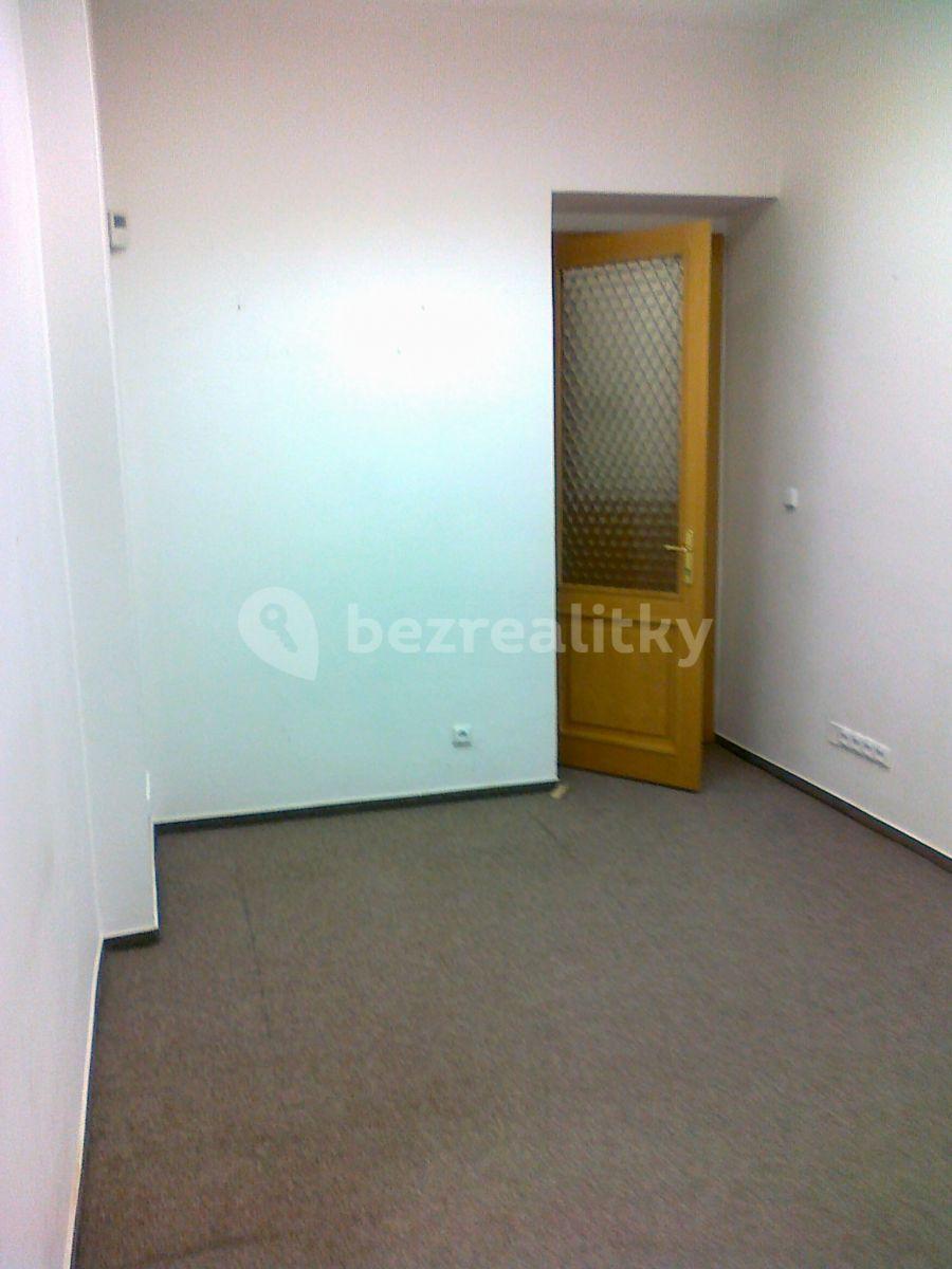 Prenájom kancelárie 15 m², Jeseniova, Praha, Praha