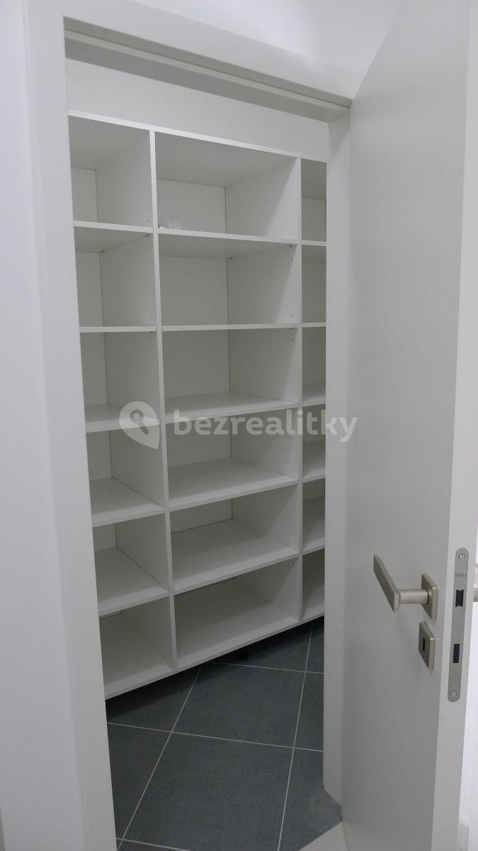 Prenájom bytu 2-izbový 55 m², Honzíkova, Praha, Praha