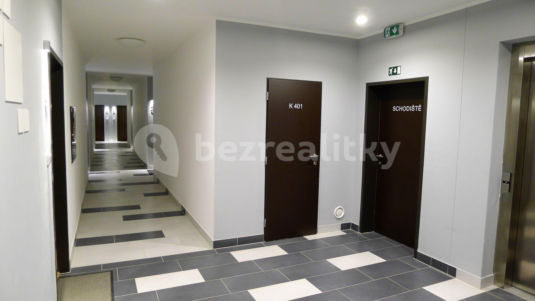 Prenájom bytu 2-izbový 55 m², Honzíkova, Praha, Praha