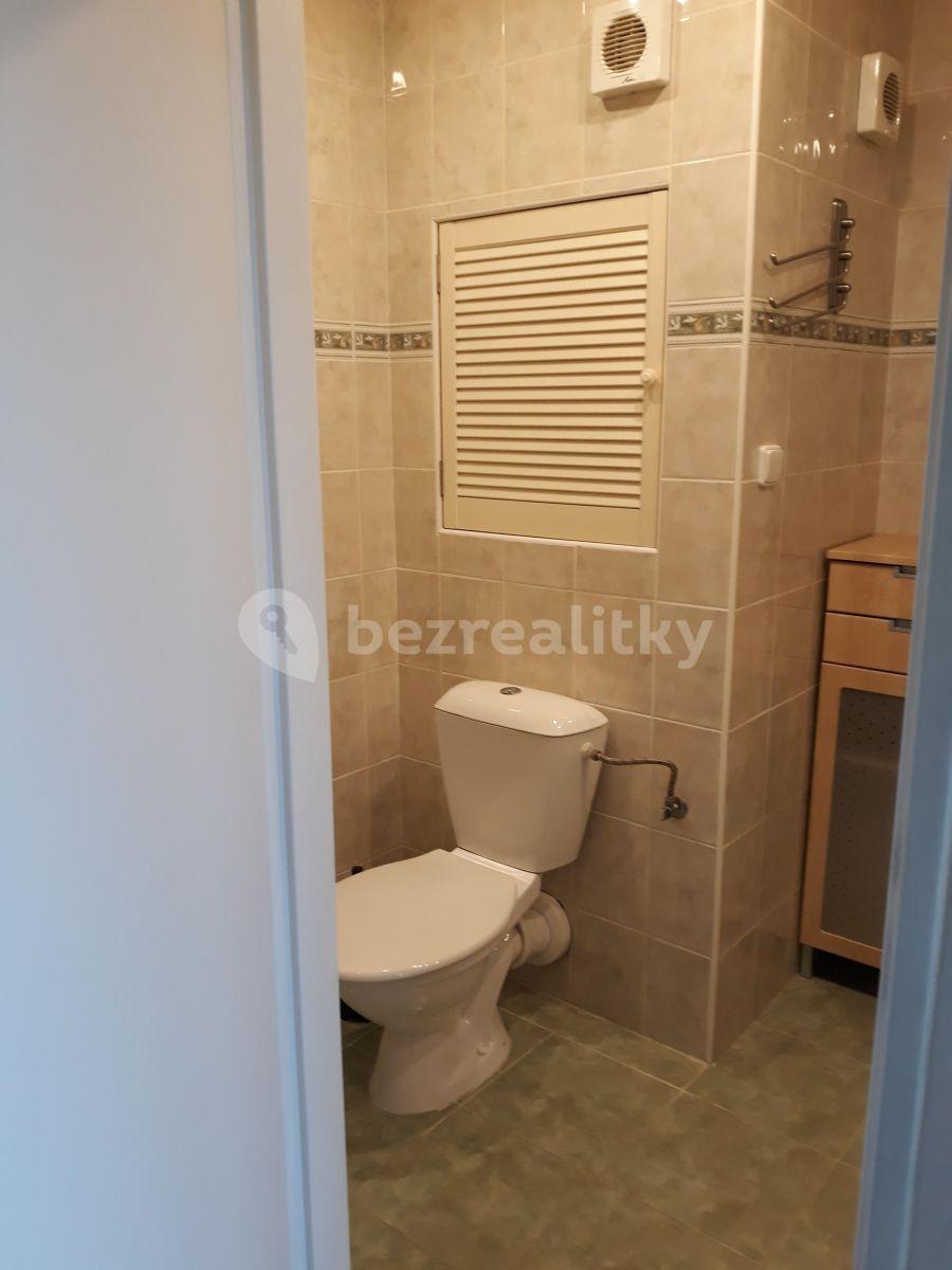 Prenájom bytu 2-izbový 43 m², Podjavorinské, Praha, Praha