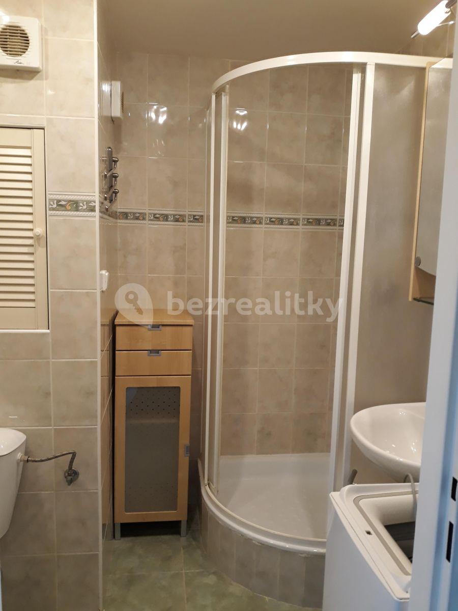 Prenájom bytu 2-izbový 43 m², Podjavorinské, Praha, Praha