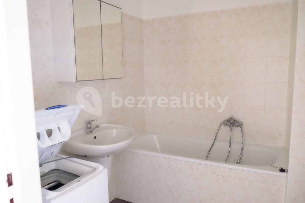 Prenájom bytu 1-izbový 44 m², Nad Hliníkem, Praha, Praha