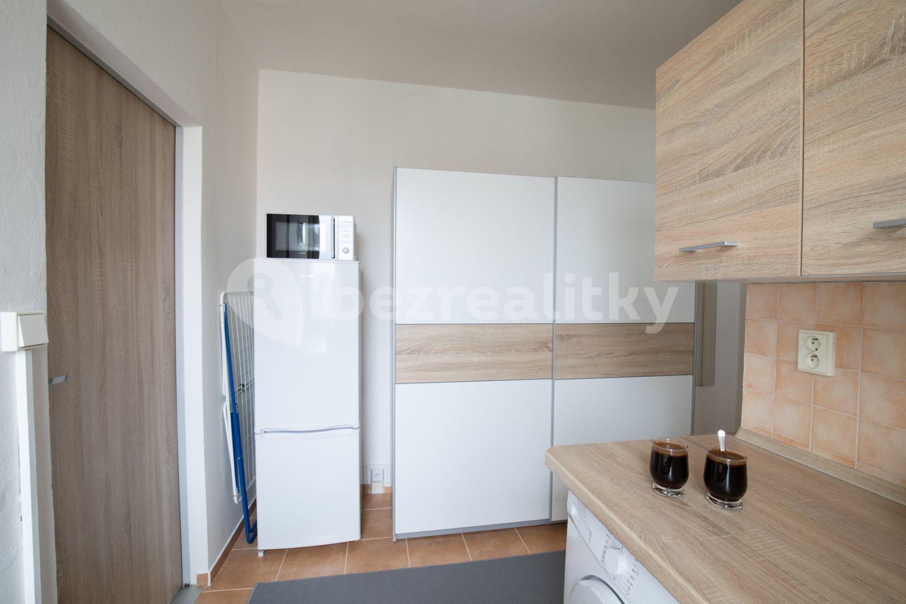 Prenájom bytu 1-izbový 32 m², Matoušova, Liberec, Liberecký kraj