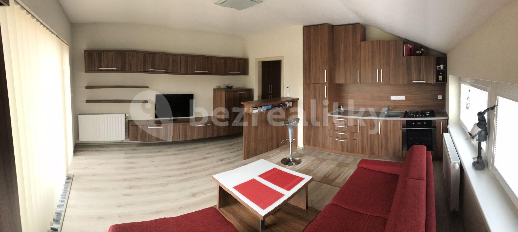 Prenájom bytu 1-izbový 39 m², Moravany, Jihomoravský kraj