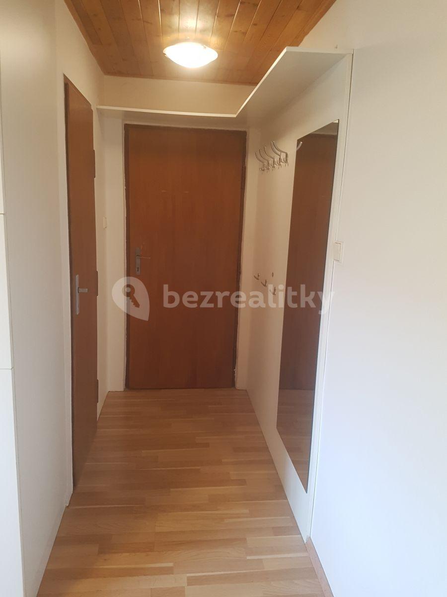 Prenájom bytu Garsoniéra 25 m², Za Kajetánkou, Praha, Praha