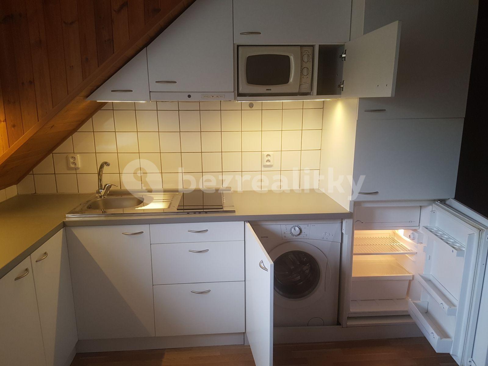 Prenájom bytu Garsoniéra 25 m², Za Kajetánkou, Praha, Praha