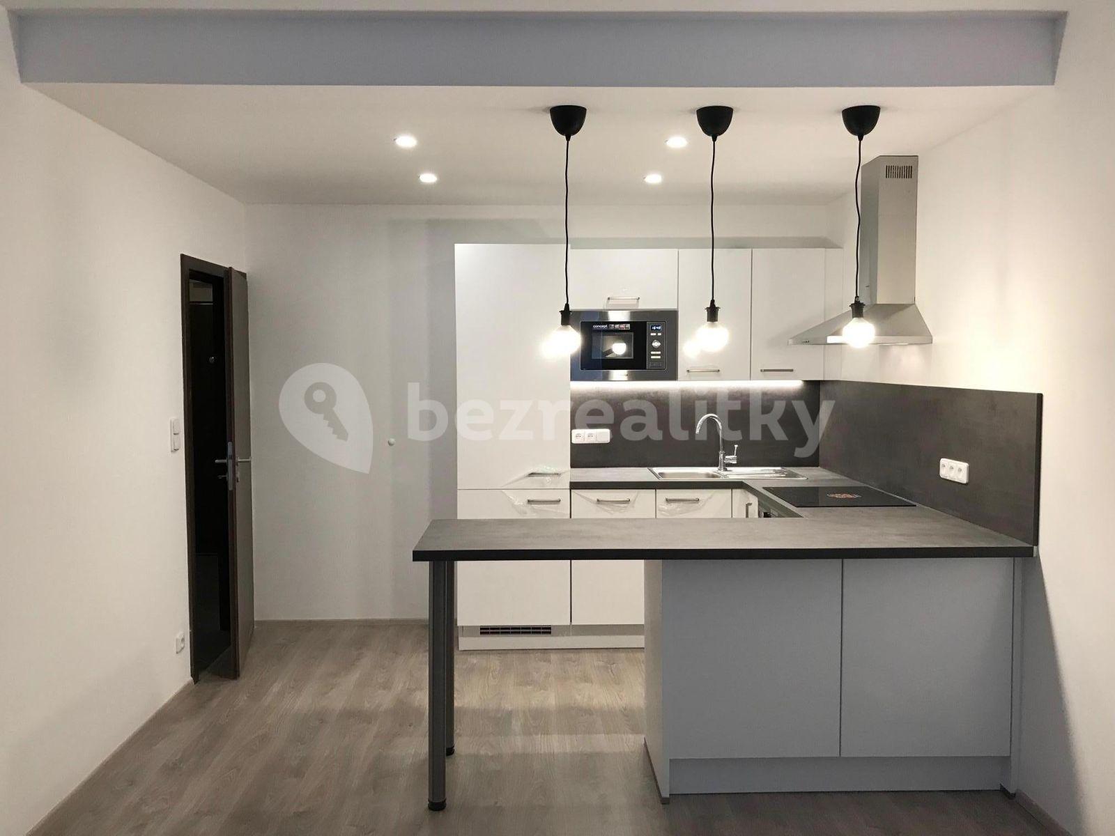 Prenájom bytu 2-izbový 61 m², Makedonská, Praha, Praha