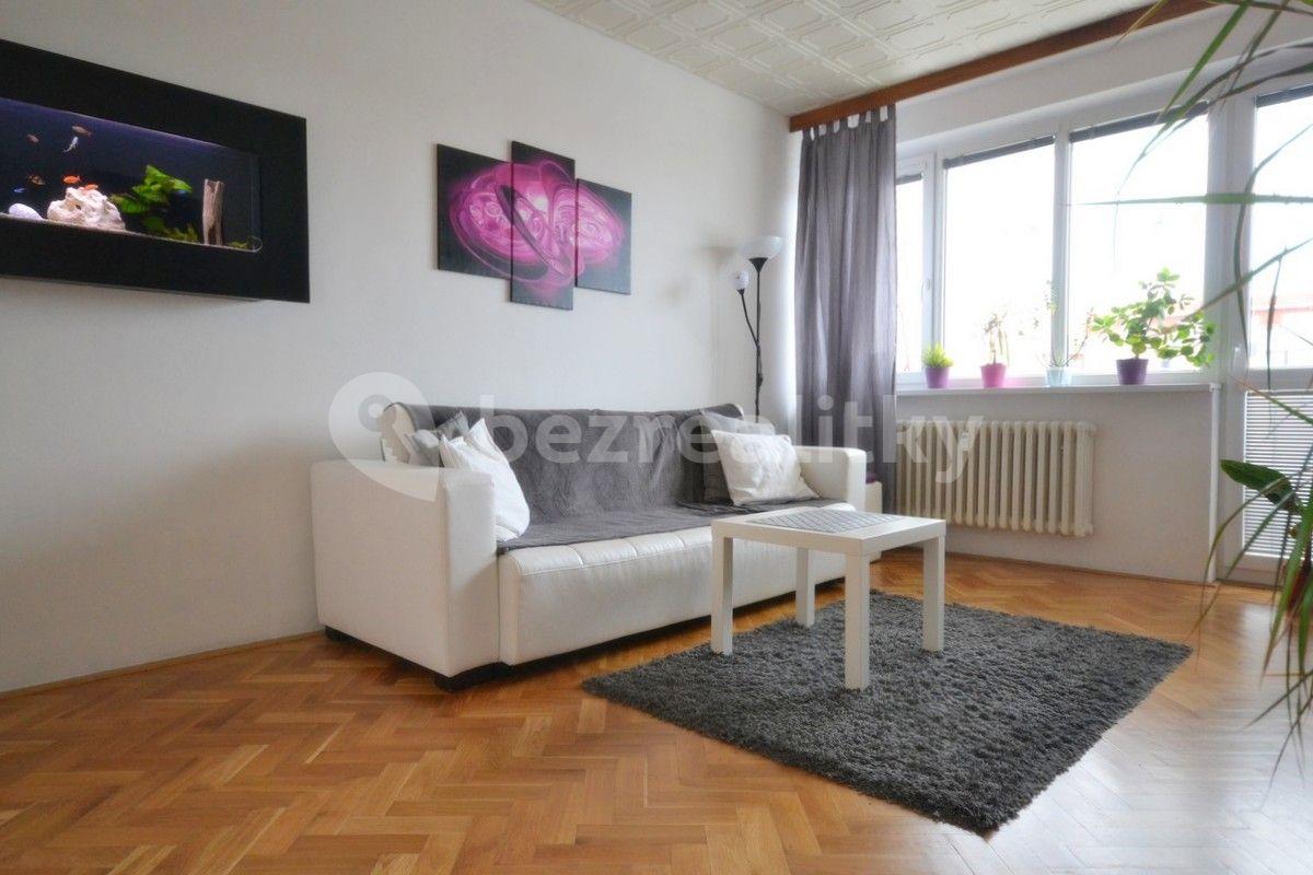 Prenájom bytu 2-izbový 64 m², Hillebrantova, Praha, Praha