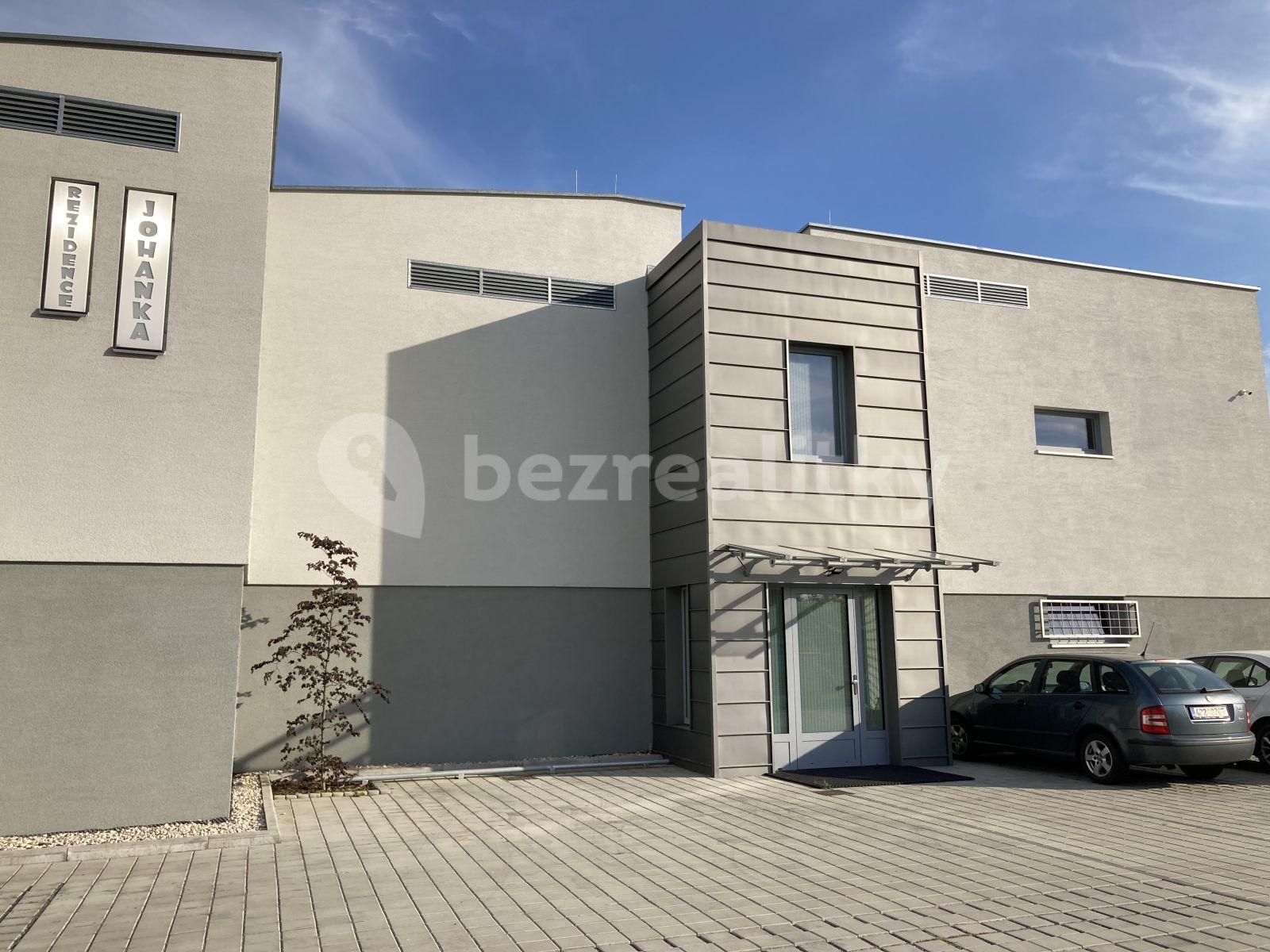 Prenájom bytu 1-izbový 36 m², Lačnovská, Praha, Praha