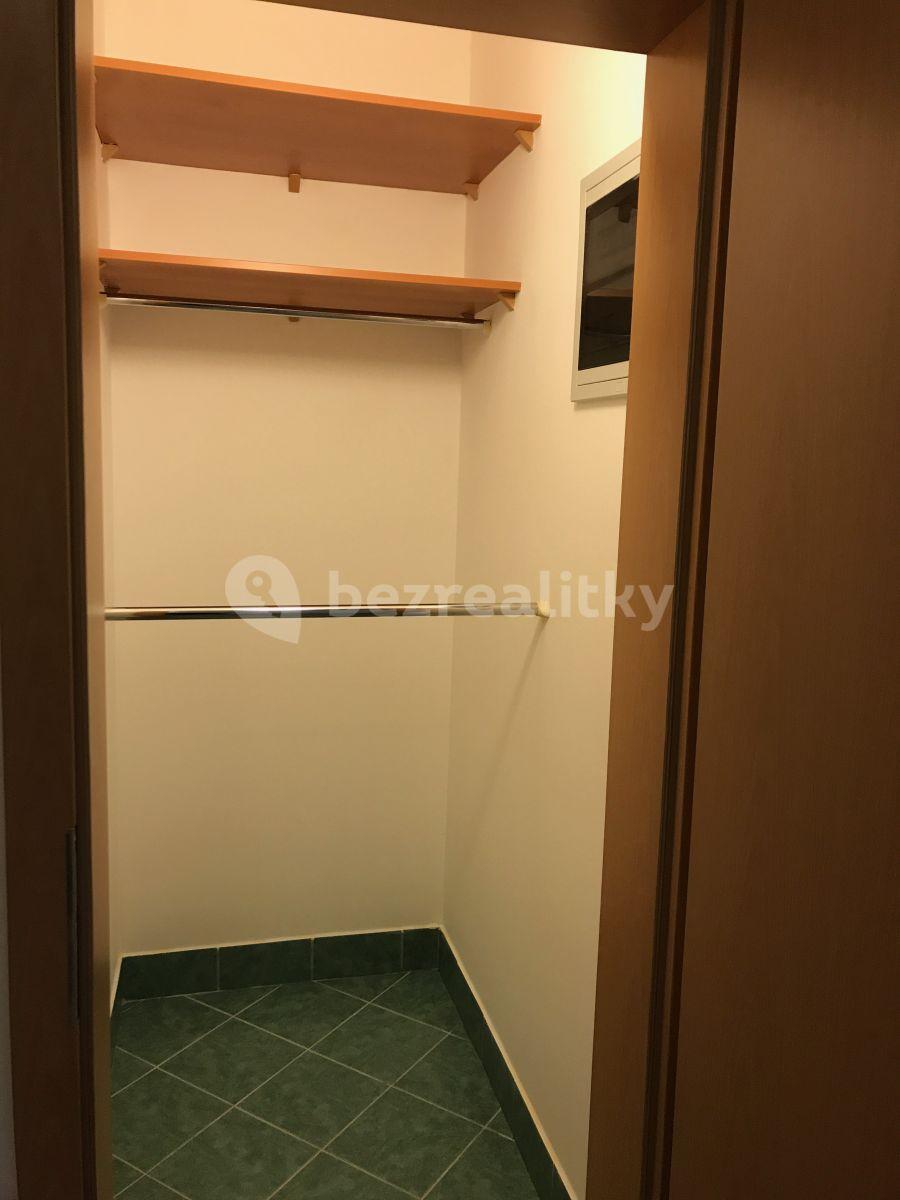 Prenájom bytu Garsoniéra 36 m², Jilmová, Praha, Praha