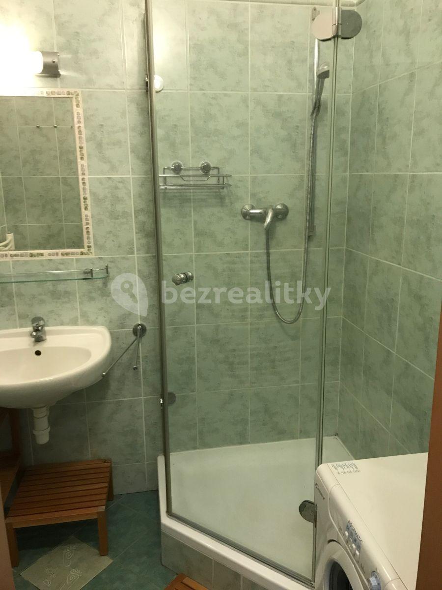 Prenájom bytu Garsoniéra 36 m², Jilmová, Praha, Praha