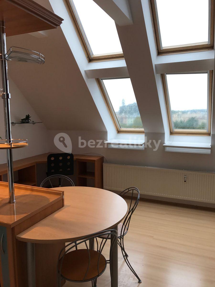 Prenájom bytu Garsoniéra 36 m², Jilmová, Praha, Praha