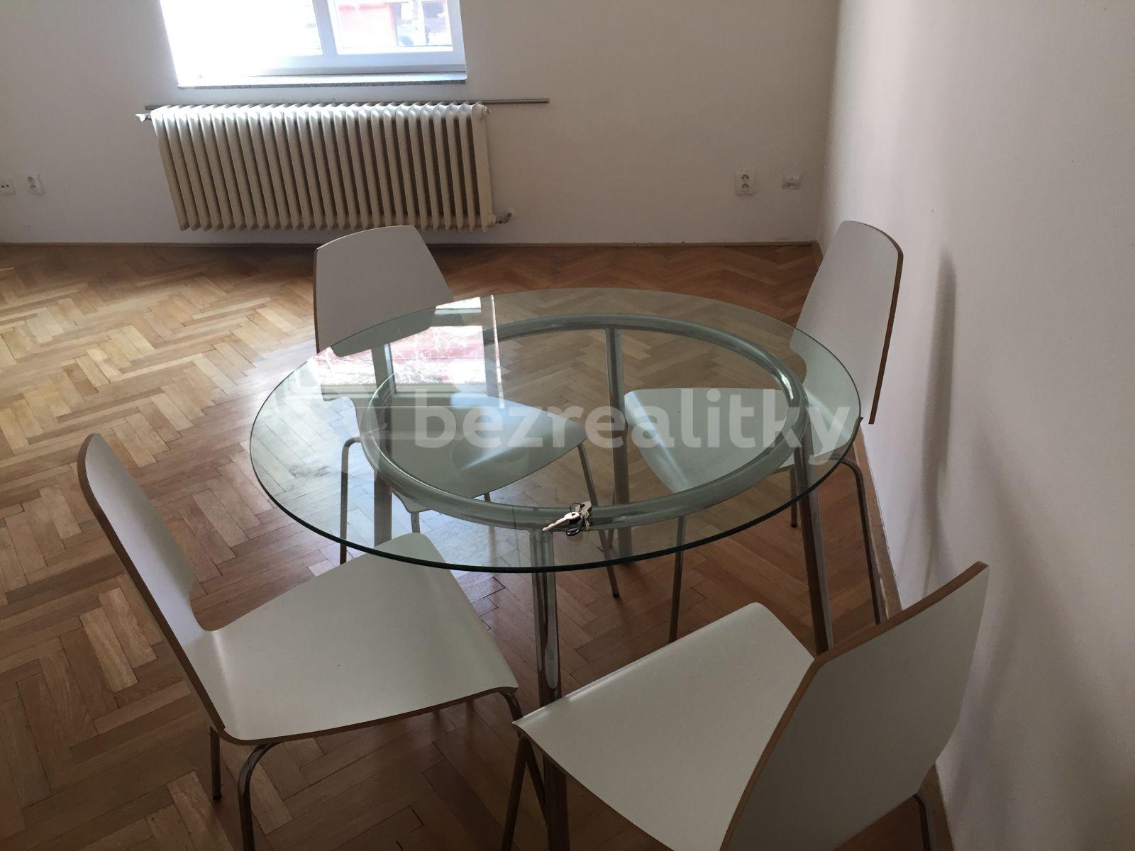 Prenájom bytu 2-izbový 40 m², Starostrašnická, Praha, Praha