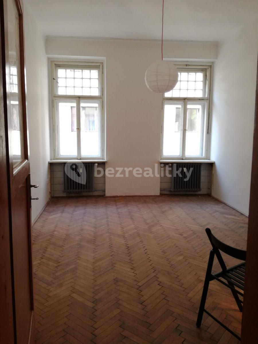 Prenájom bytu 3-izbový 83 m², Karlovo náměstí, Praha, Praha