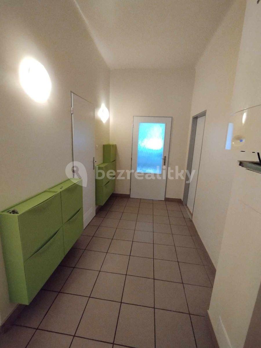 Prenájom bytu 3-izbový 79 m², U Invalidovny, Praha, Praha