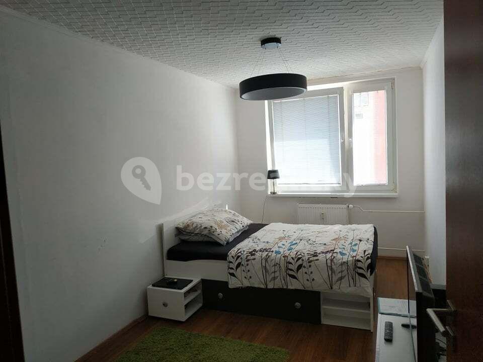 Prenájom bytu 4-izbový 84 m², Leoše Janáčka, Kladno, Středočeský kraj