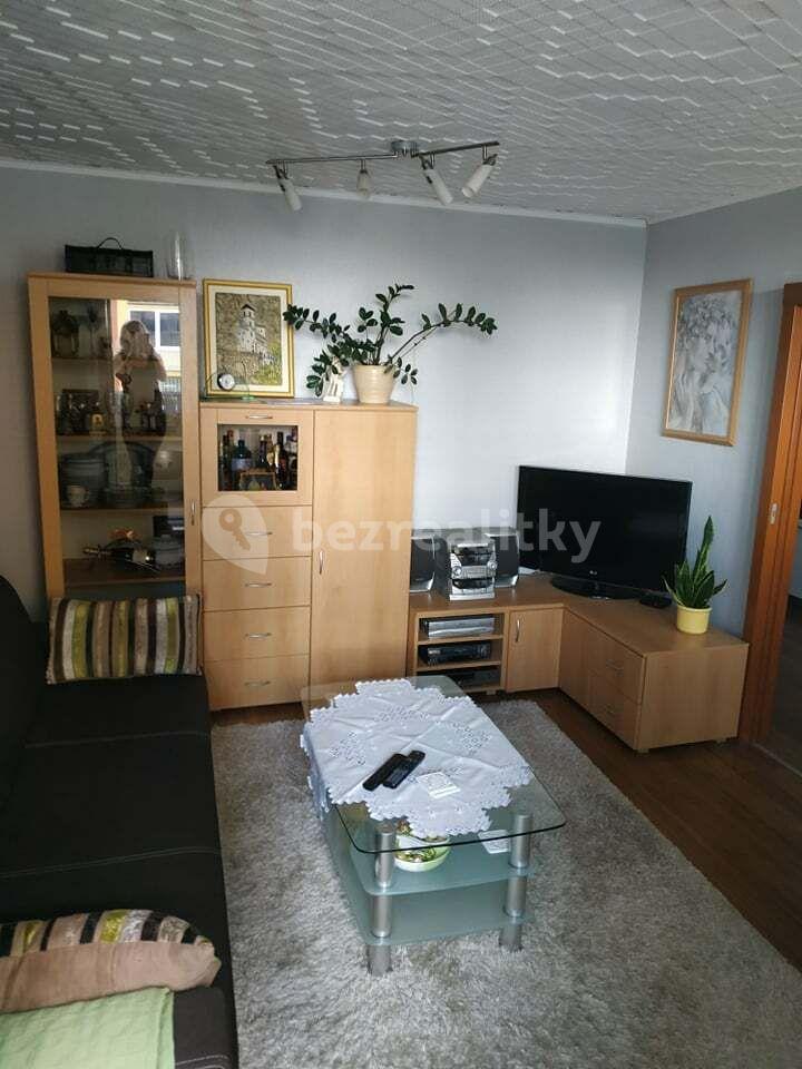 Prenájom bytu 4-izbový 84 m², Leoše Janáčka, Kladno, Středočeský kraj