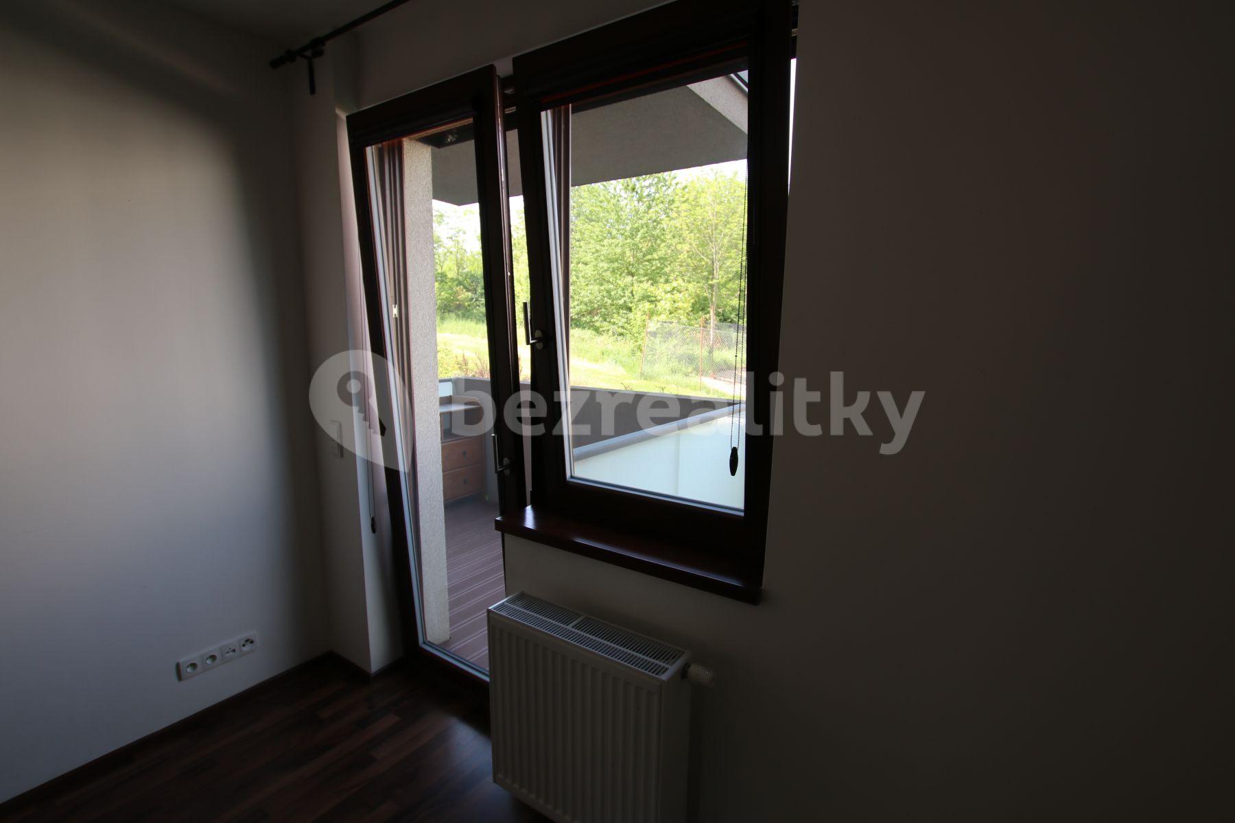 Prenájom bytu 2-izbový 54 m², Plzeňská, Praha, Praha